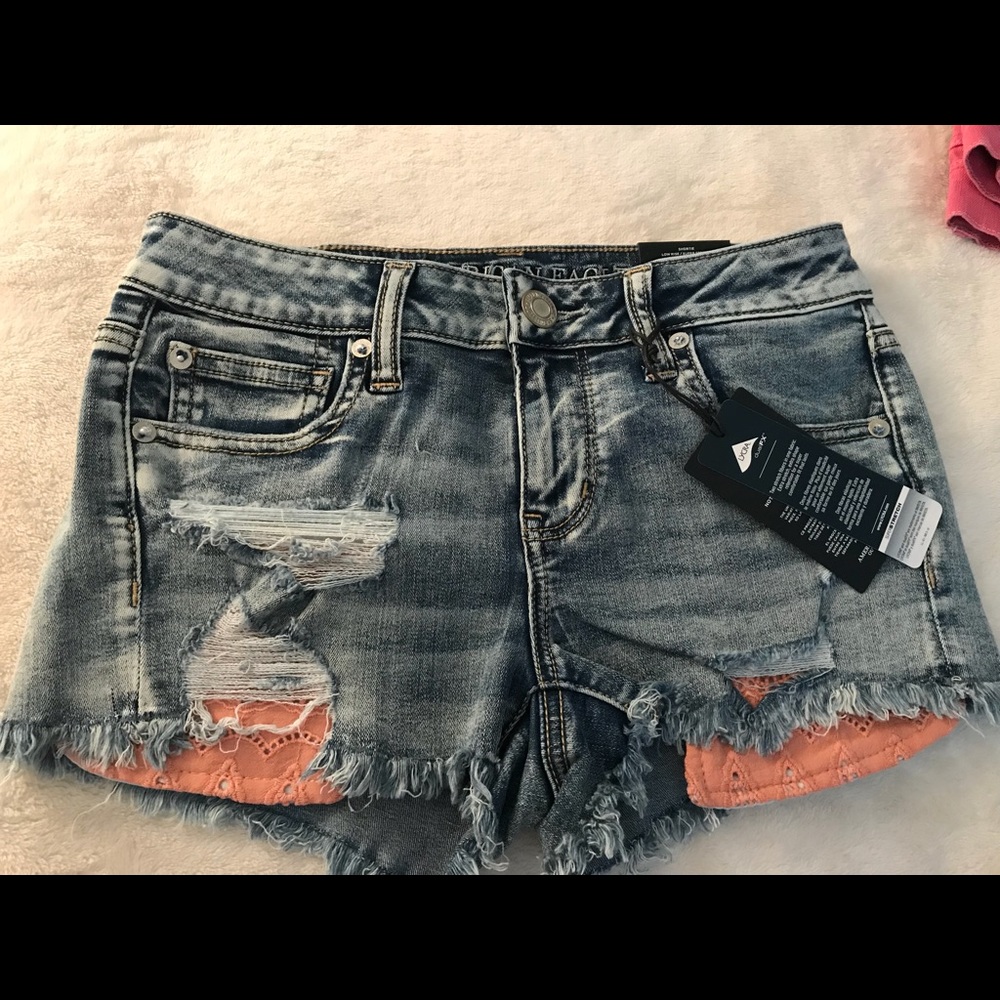 NEW WITH TAGS American Eagle Shorties!!